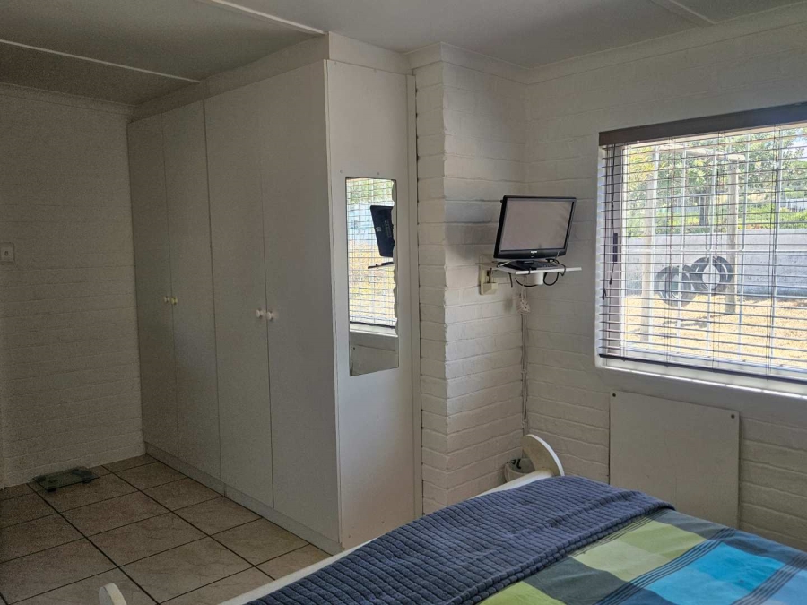 4 Bedroom Property for Sale in Pearly Beach Western Cape